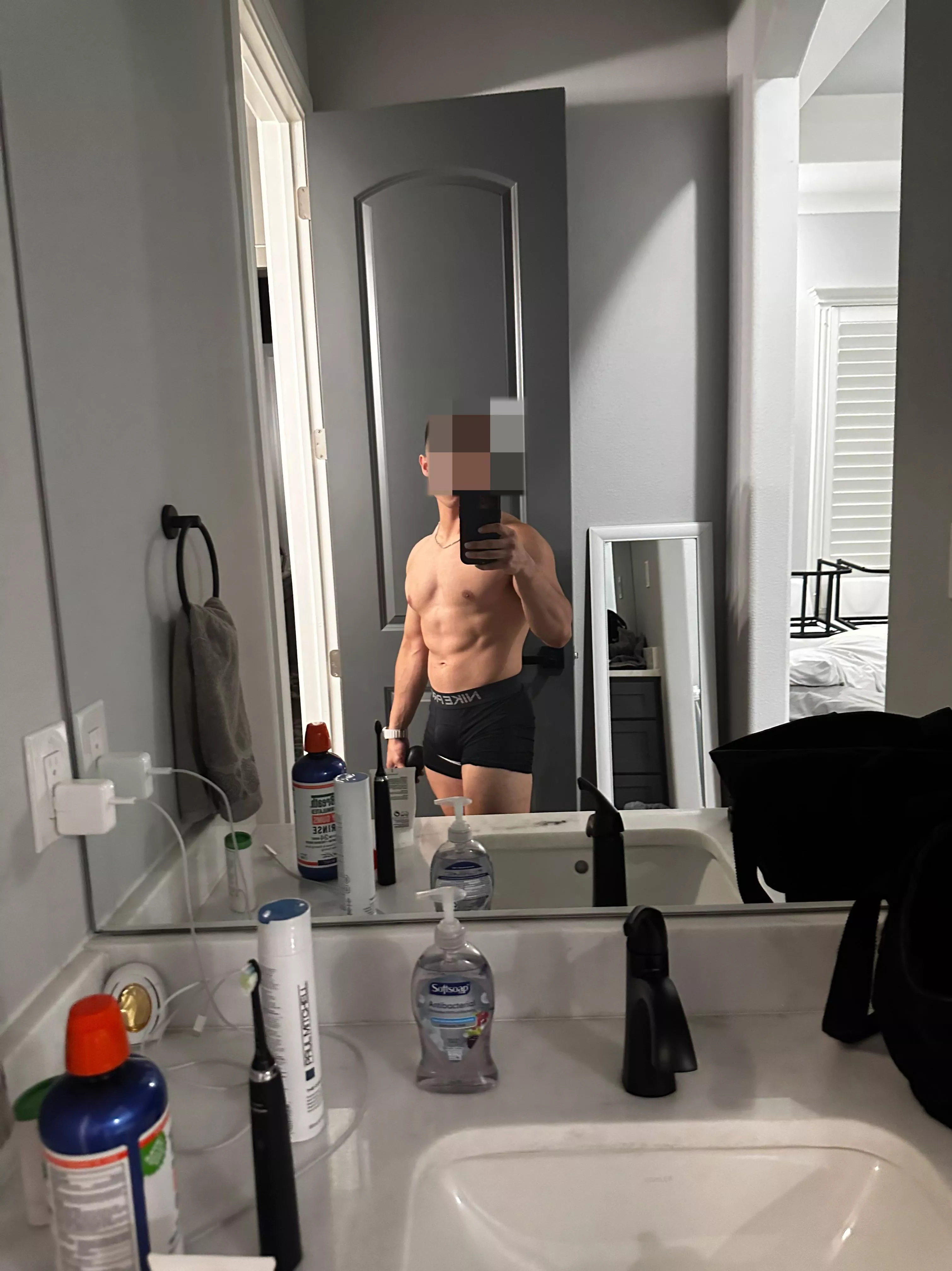 How’s it going everyone? posted by daddyschlonglegs3