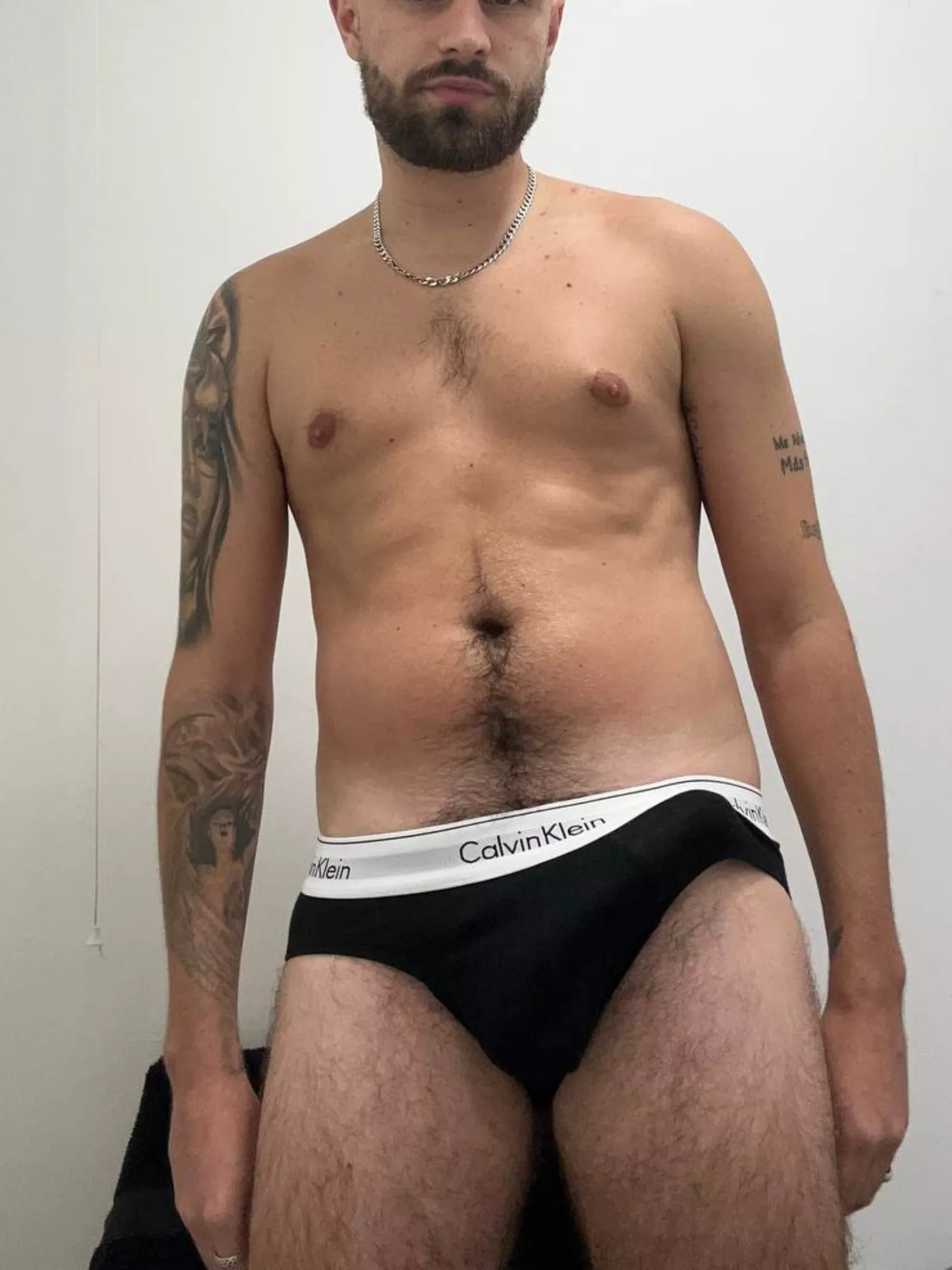 It's a bit of a handful posted by HOTUKDILF