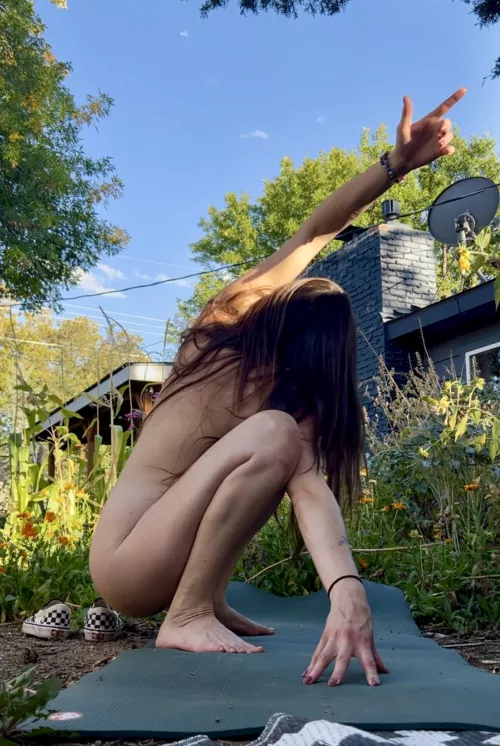 Malasana  by bbybambimae