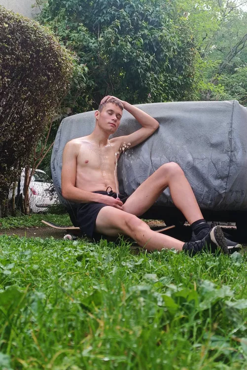 Outdoor ! The riskier, the better, don't you agree ? by aboyartnuding