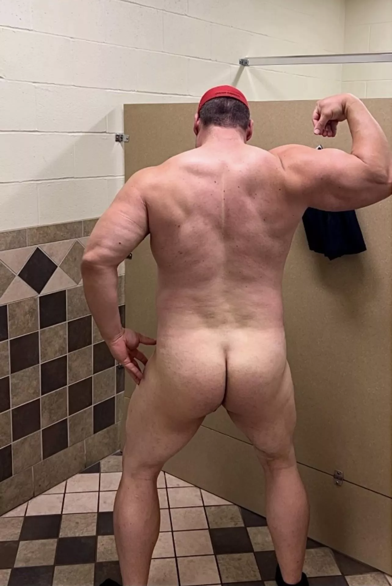 Say “Hi” if you like what you see posted by MrBigDaddyBuff