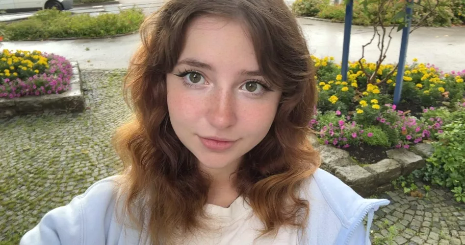 second guessing if i really look classy today by EnchantingBreezex