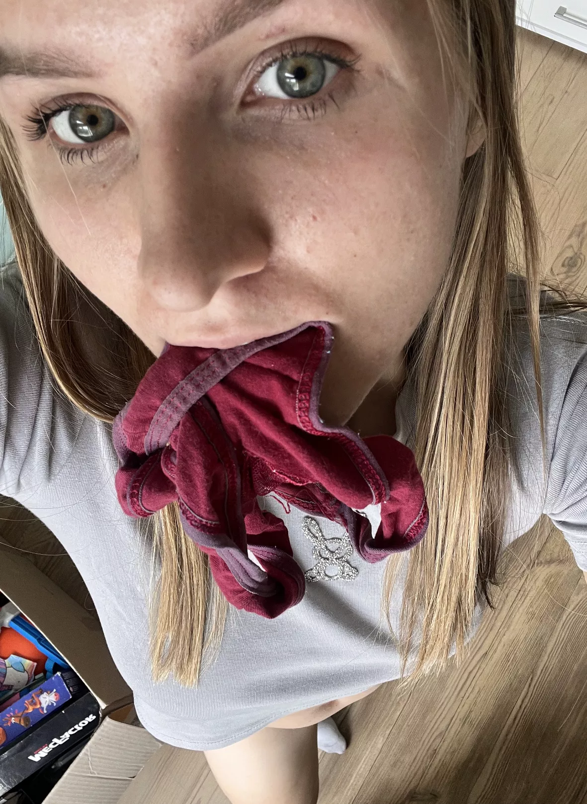 So lonely, play with me posted by SparklingEyesx