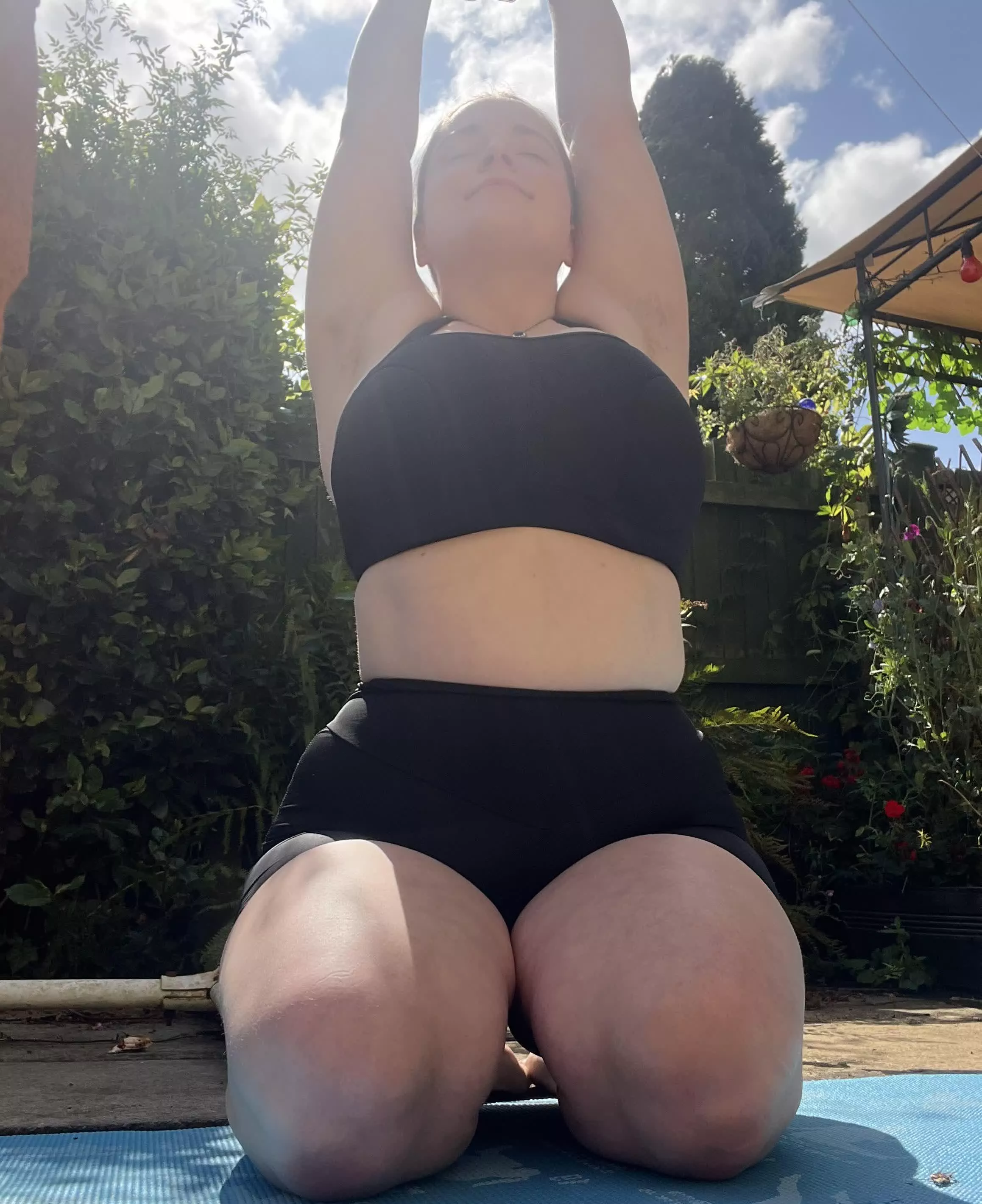 what a sunny day posted by xheartgiddyx