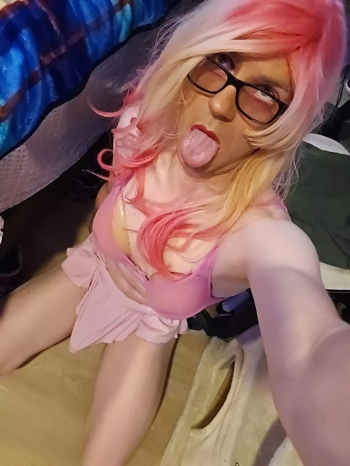 Who's a good sissy bimbo  by raspberrysissy