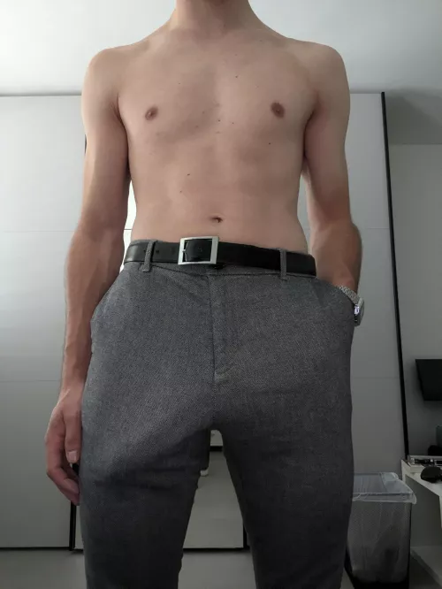 (24) Hard to hide😅 by karlito3