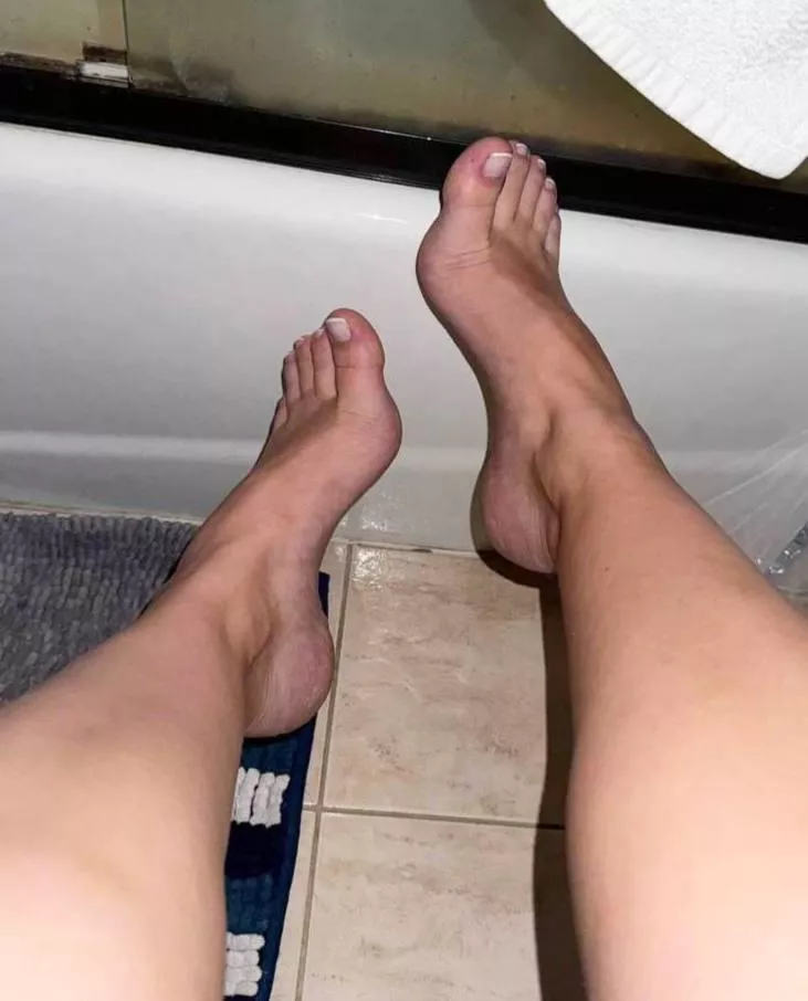 Are my feet welcomed in your life? posted by itselectraa