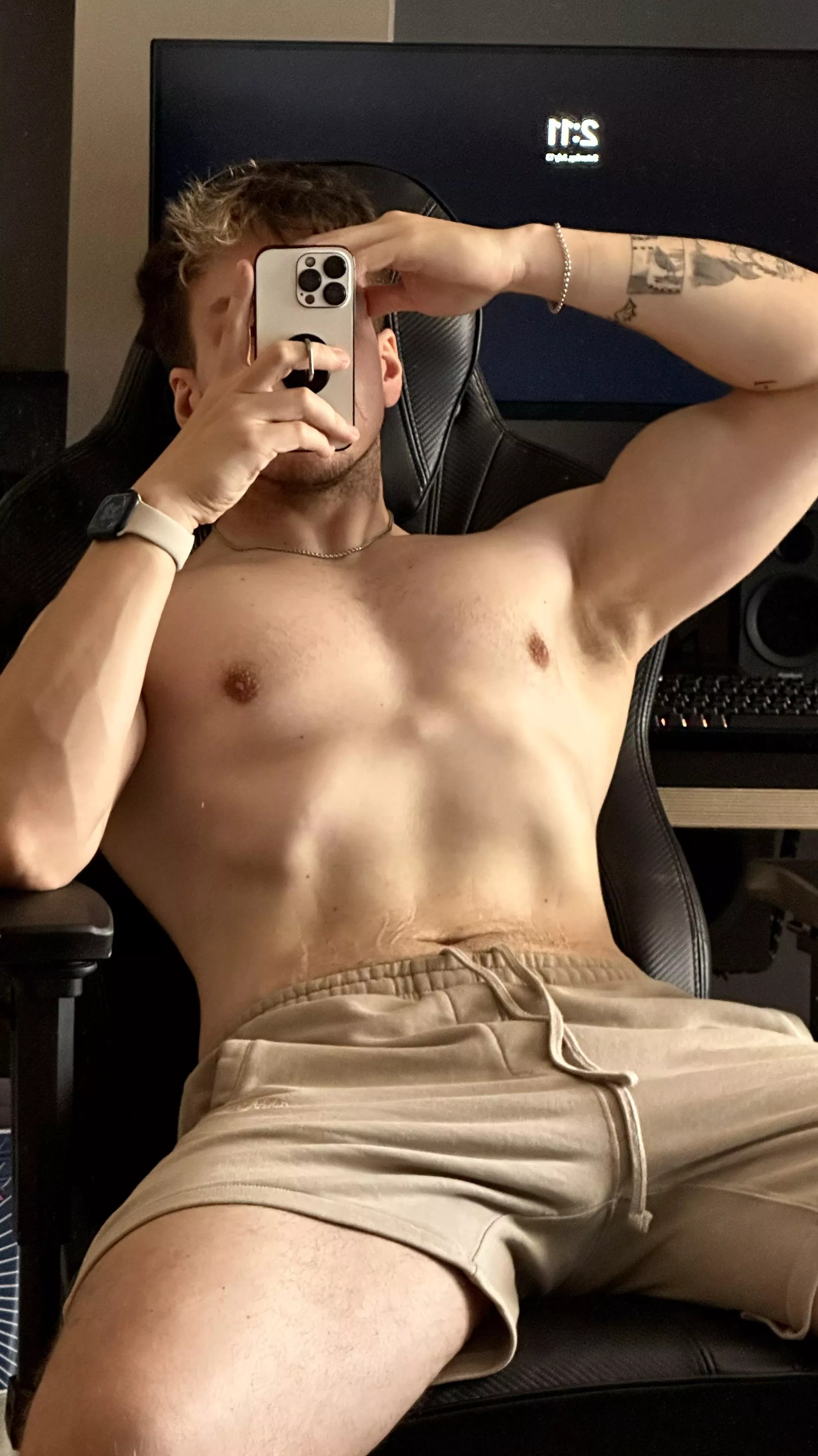 Baby, your new 6’3” chair just arrived! posted by wickedismymind