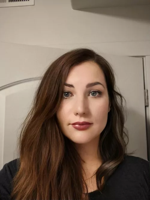 Hi there  by Inevitable_Body6526