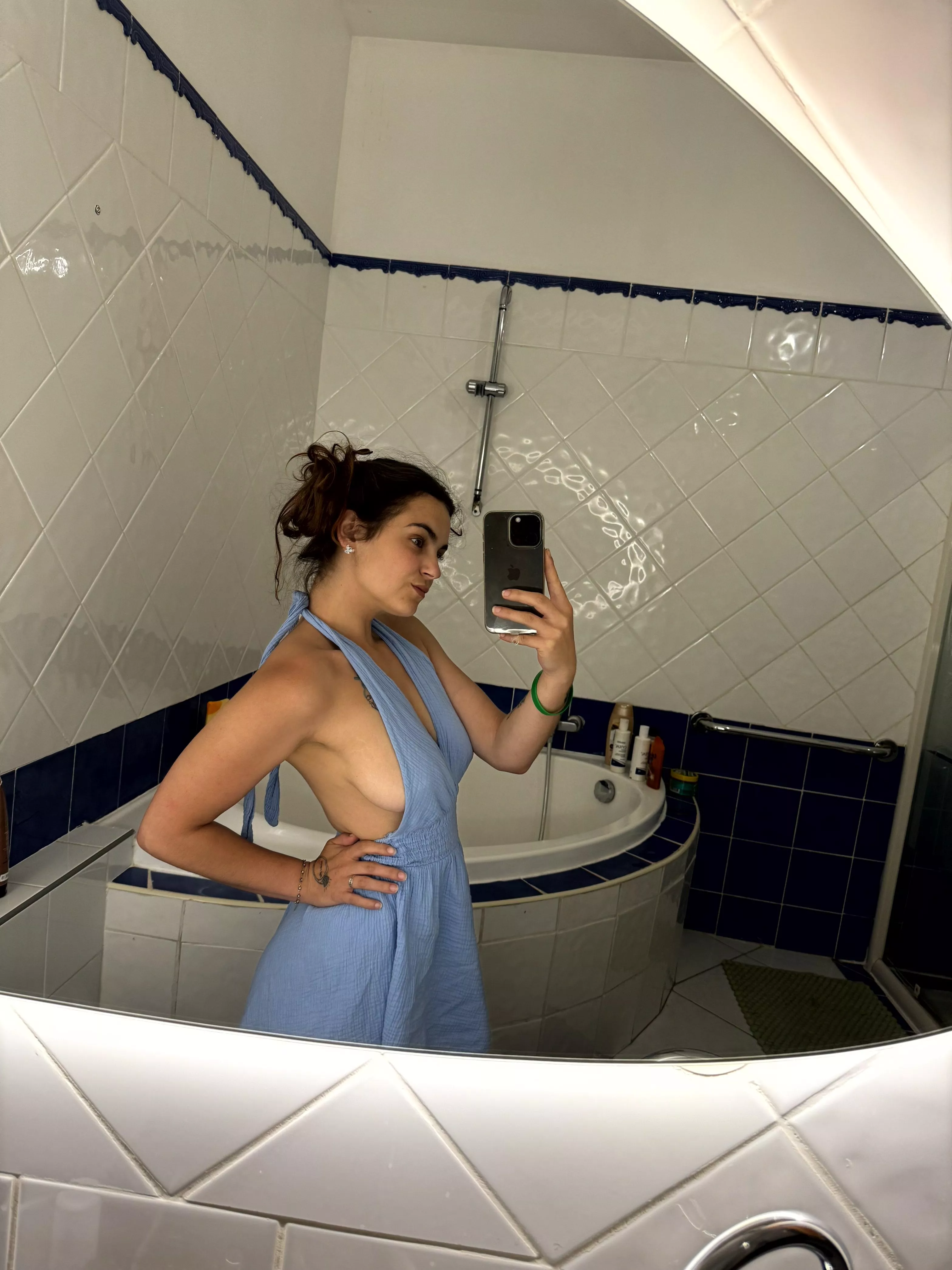 Pic of my sideboob in my bathroom. posted by Adeline-mignone22