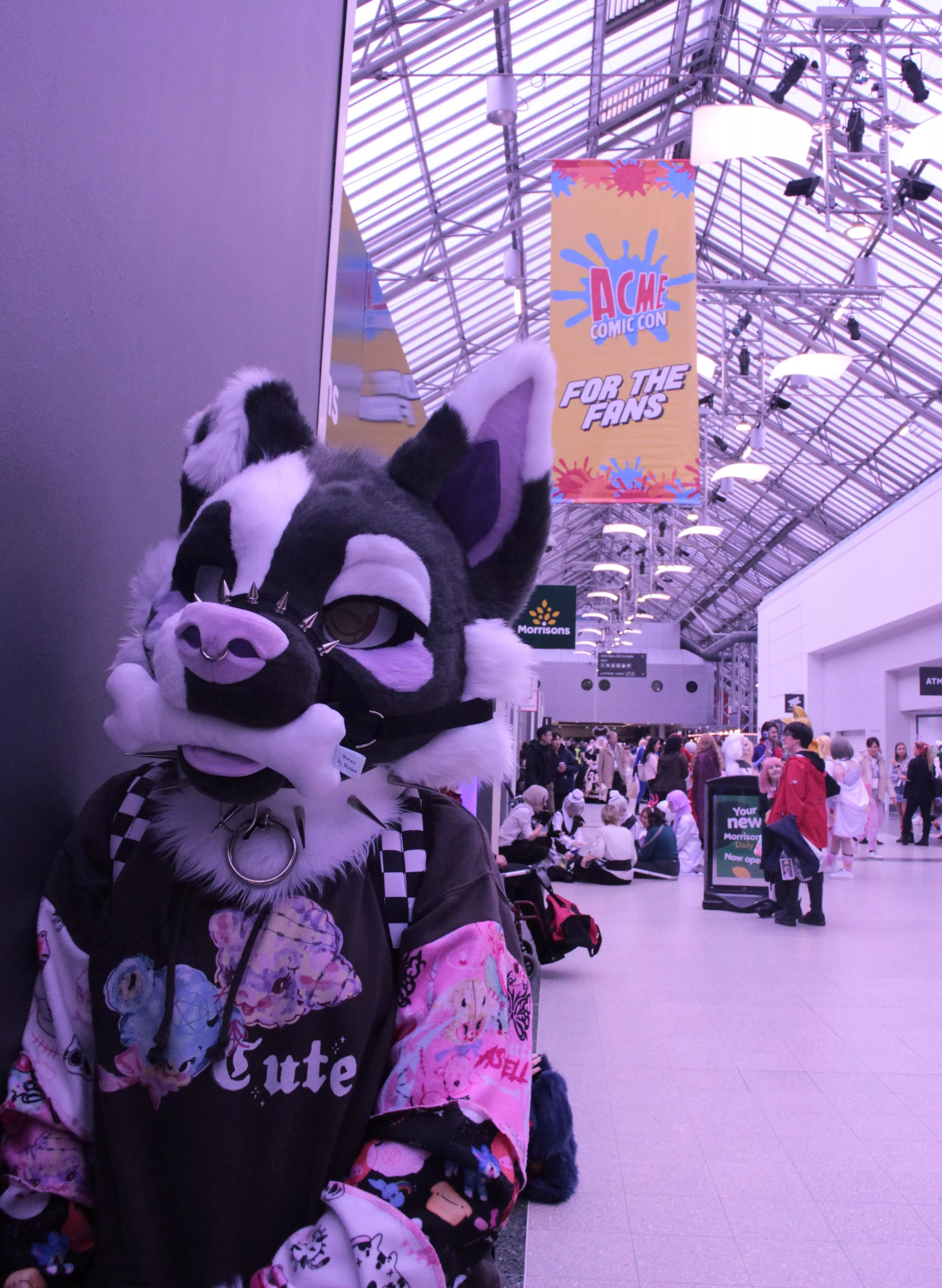 Puppy @ comiccon 🦴 posted by lilpixiekitten