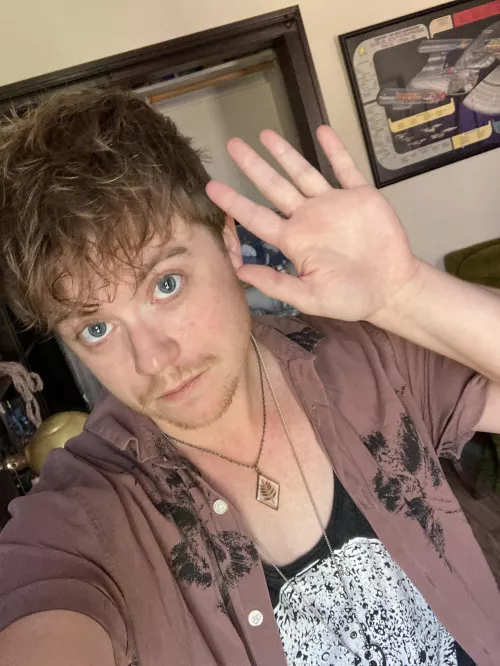 Raise your hand if your partner (34m) of 6.5 years who you were getting prepared to marry in the next few months met a 24yr old and dumped you for him after knowing him for only a month and moved in with him a week later so he can be the new dad to this  by camembertfox