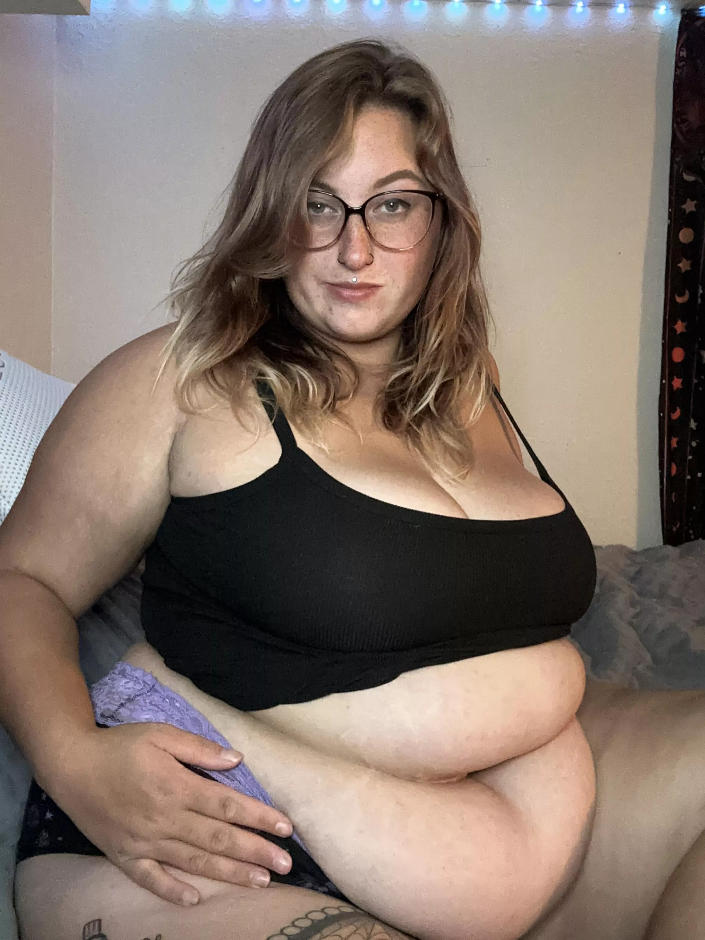 Ready for you to stuff my holes after stuffing my face 😈 posted by No-Bear-3572