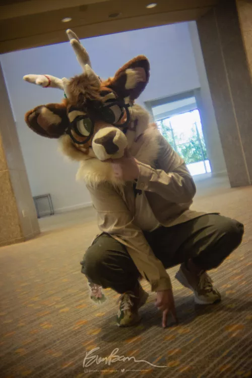 She broke, I'm up  by Butteerr_