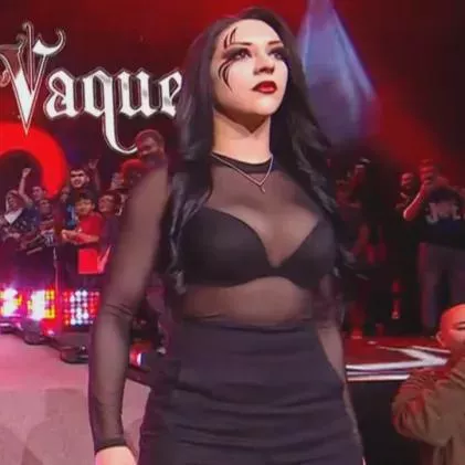 Stephanie Vaquer posted by CuentaDeThrowaway6