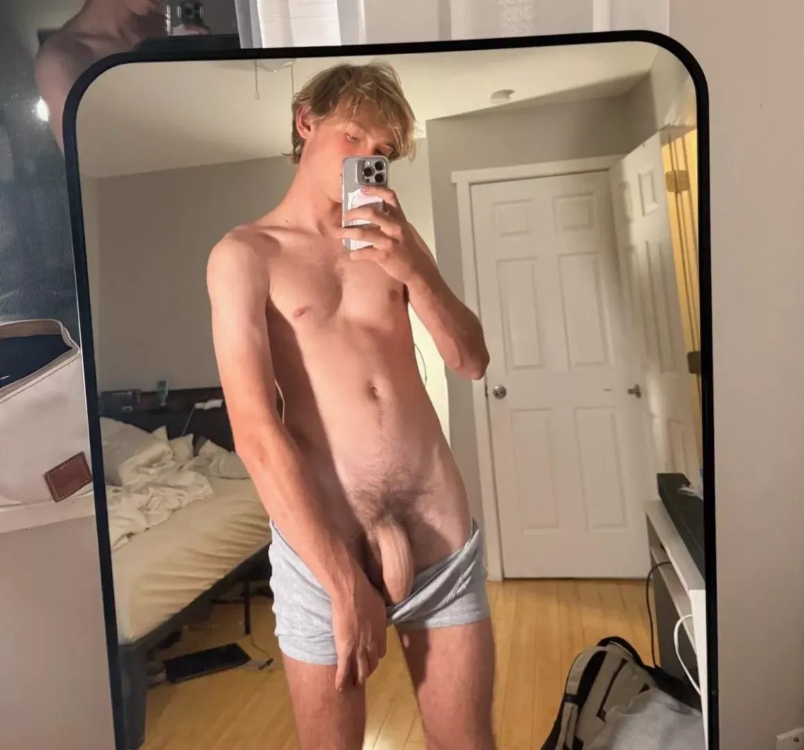 Am I a hung gamer boy? posted by VondaBTyler