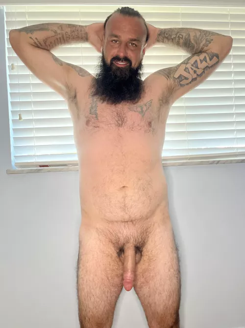 Be a good by and come sniff! by bigdaddyreign85