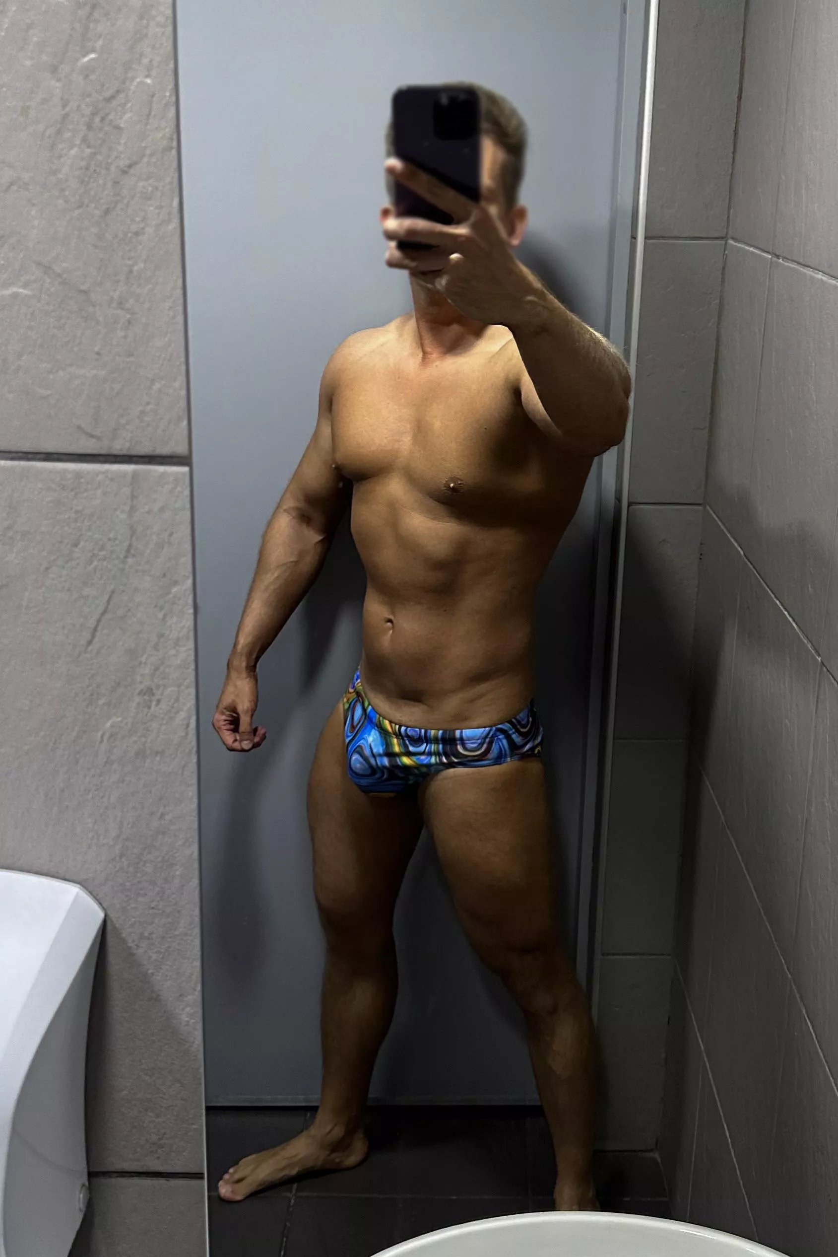 Bright posted by alexandromortias