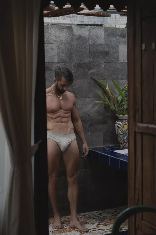 Feeling the squeeze, literally 🔥 by Thick_Adeptness_4783