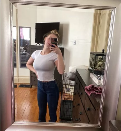 Tiny yet huge by dude19047