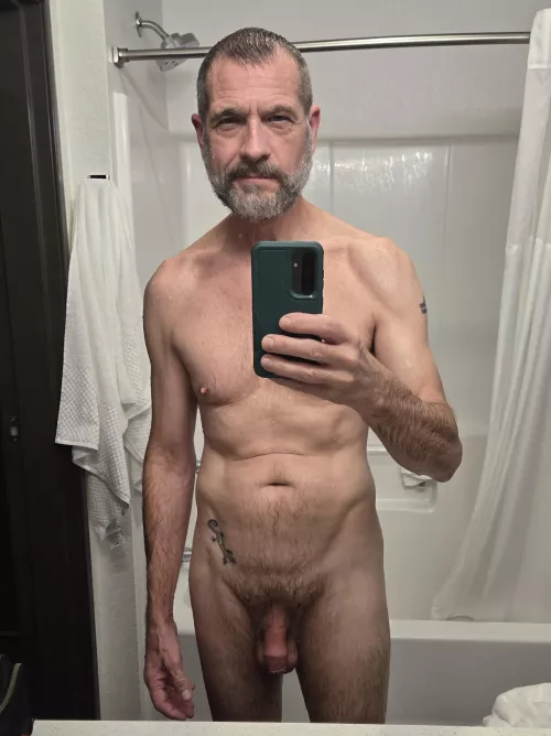 Wet otter fresh out of the shower  by cut_restored