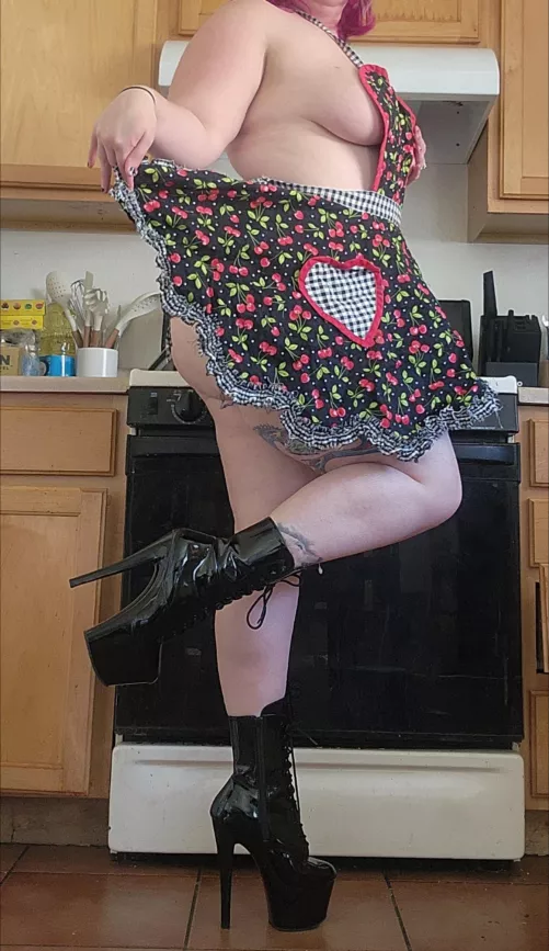 What he comes home to when im feeling flirty by RopeBunnyRebbie