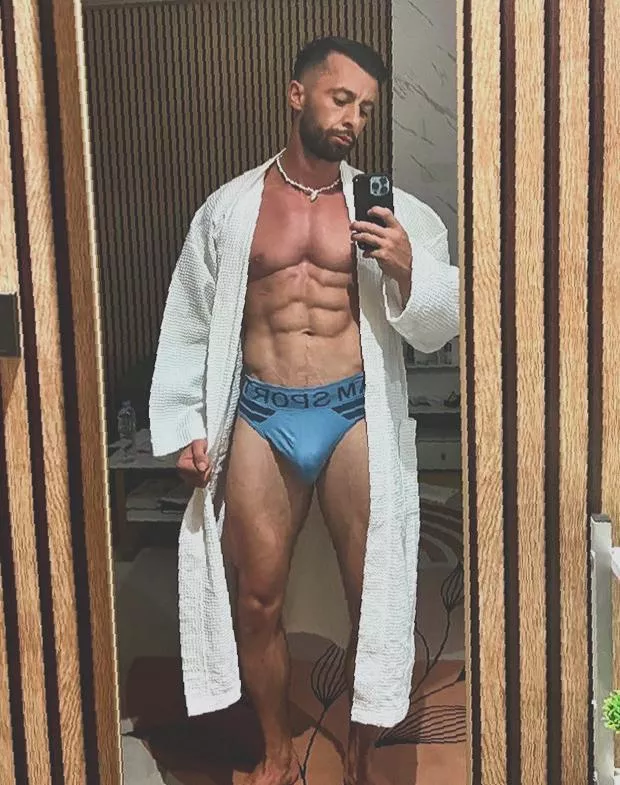 Bulge alert: This man's bulge is ready to burst out!  posted by Thick_Adeptness_4783