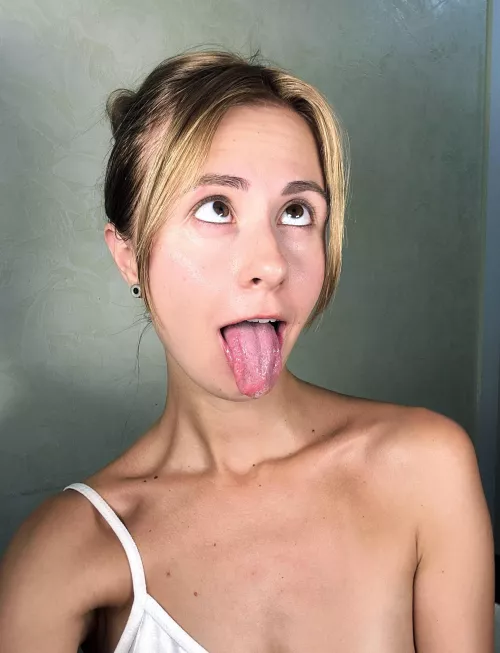 Give me your gaze and Ill give you my ahegao by RainyPrincesss