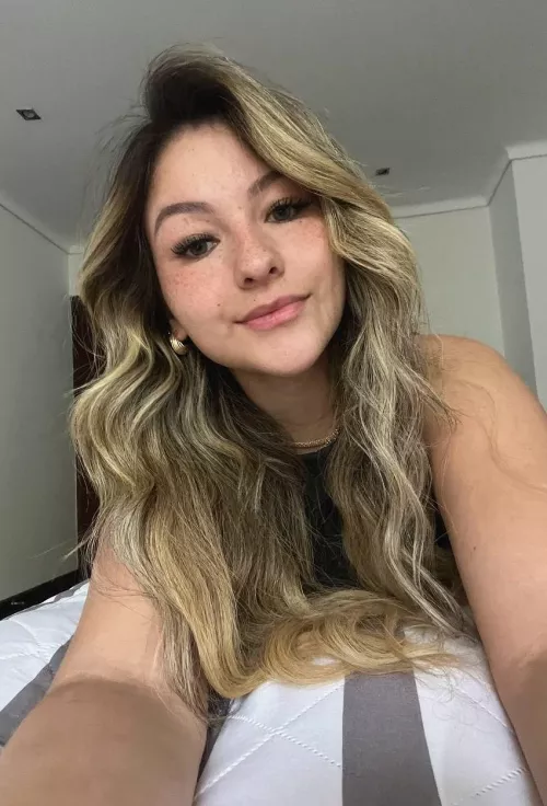 I get butterflies when I think of an older guy manhandling me, any volunteers?
 by prettyisabellaxoxo