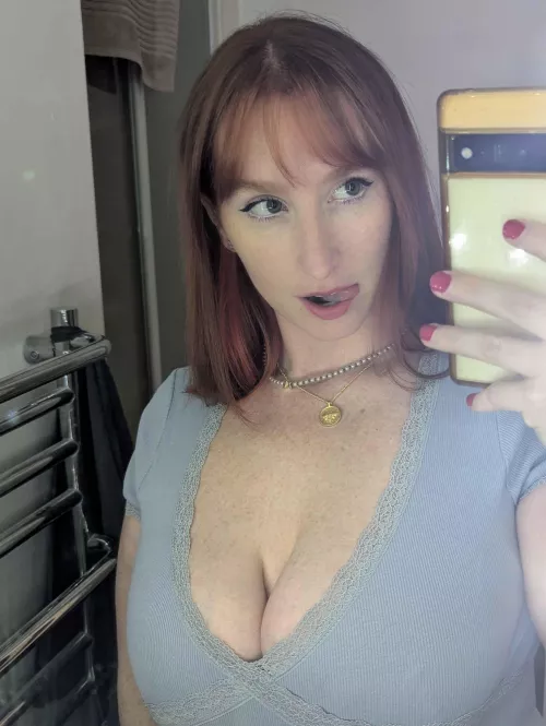 [IRTR] Happy Hump Day Everyone! by SpicyHani