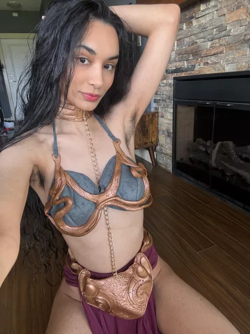 Lick  Princess Leia hairy pits  by Saharbbyy