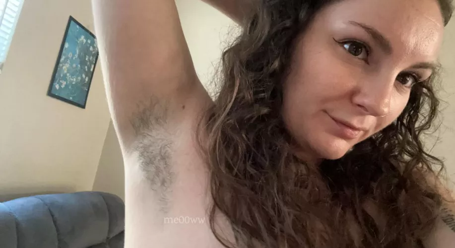 Look how long it’s getting  by me00ww