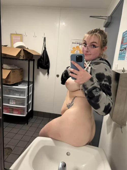 My page is red hot right now  by AwryNarwhal03