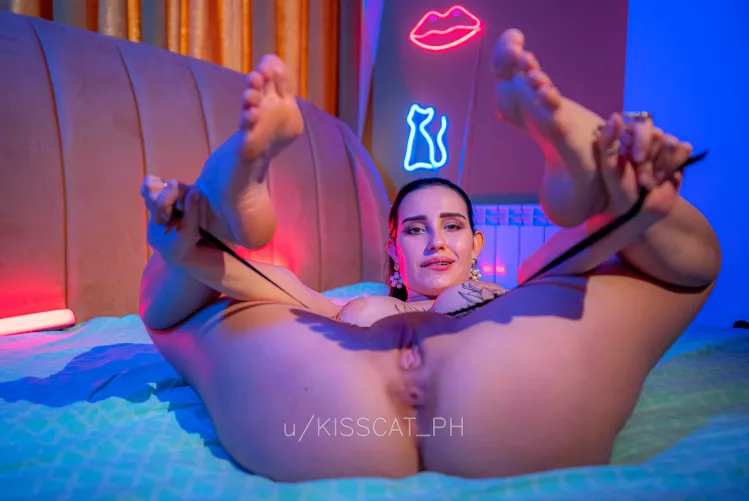 My tight asshole likes to stretch by kisscat_ph