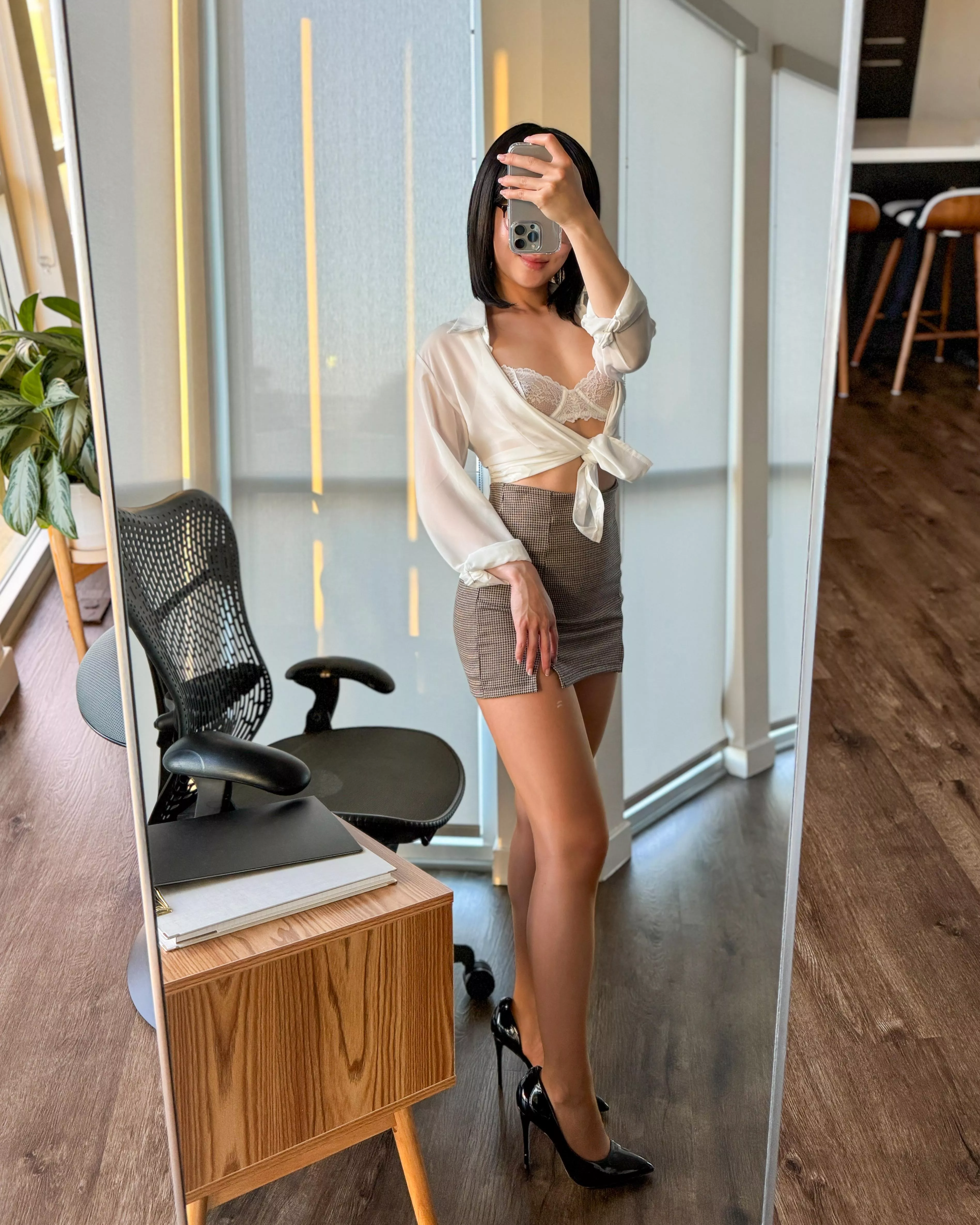 Staying late again, boss? Hope you don't mind if I join you... posted by fun-sized-asian