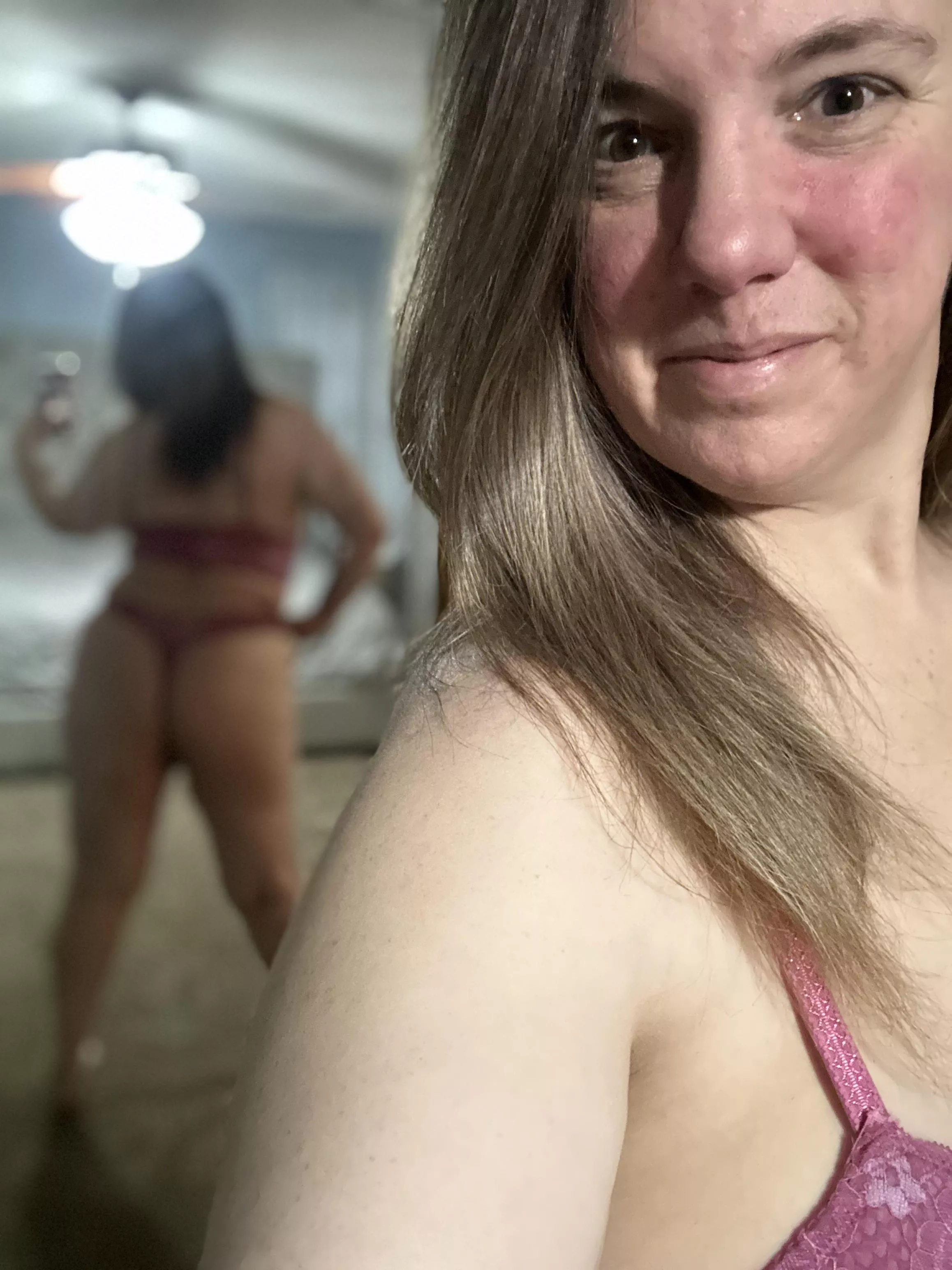 The perfect way to introduce myself to hubby’s new friends. posted by LassieCanon