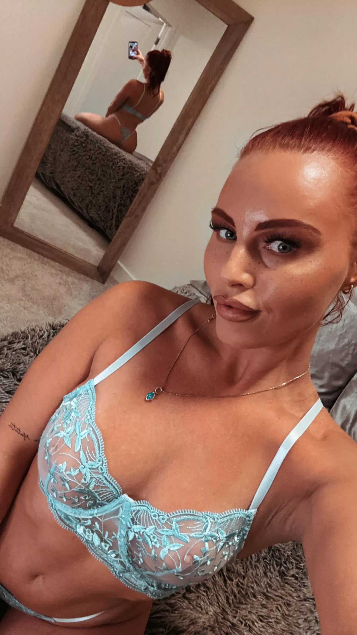 Would you skip your work to fuck me all day?  posted by curvyjulie