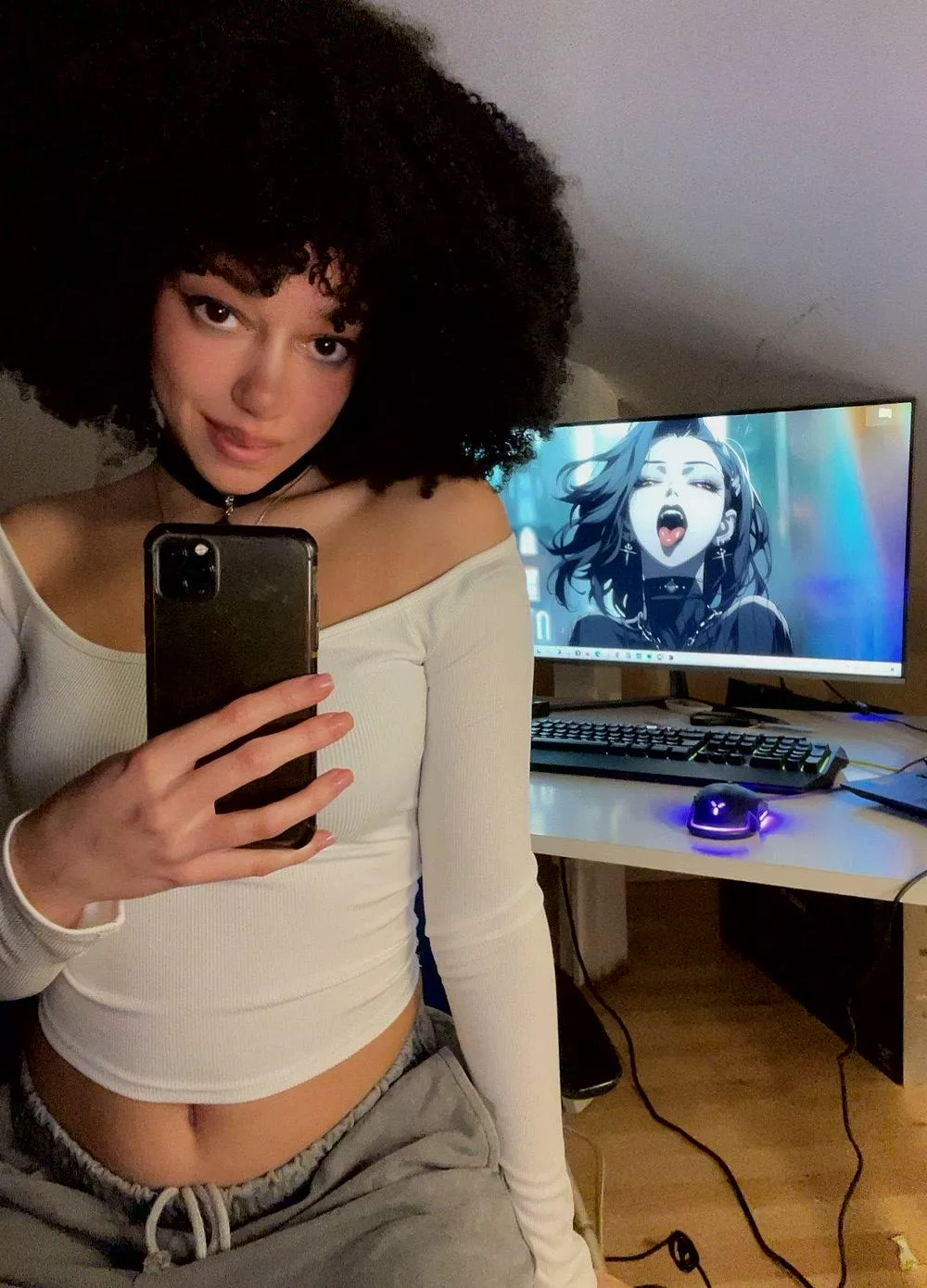 A little selfie to make my day posted by Samiraxoxodarky