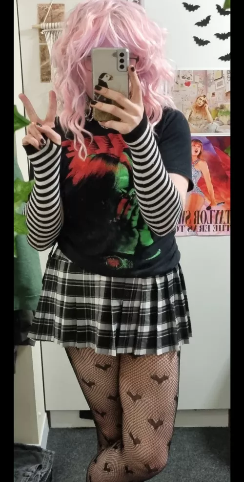 Felt cute 🤗 by brownieboy5555