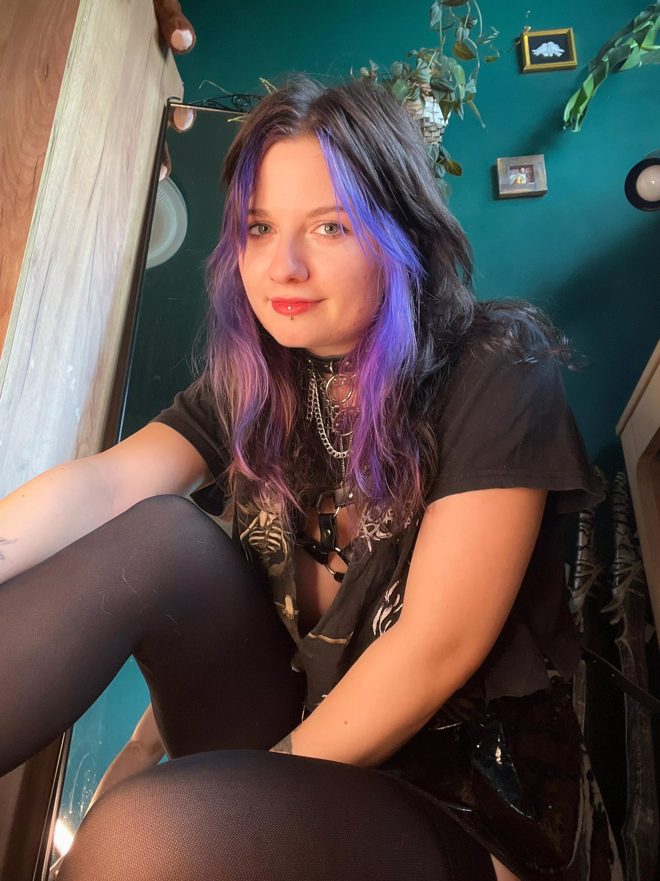 goth vibes [f] posted by Littlest_Fern