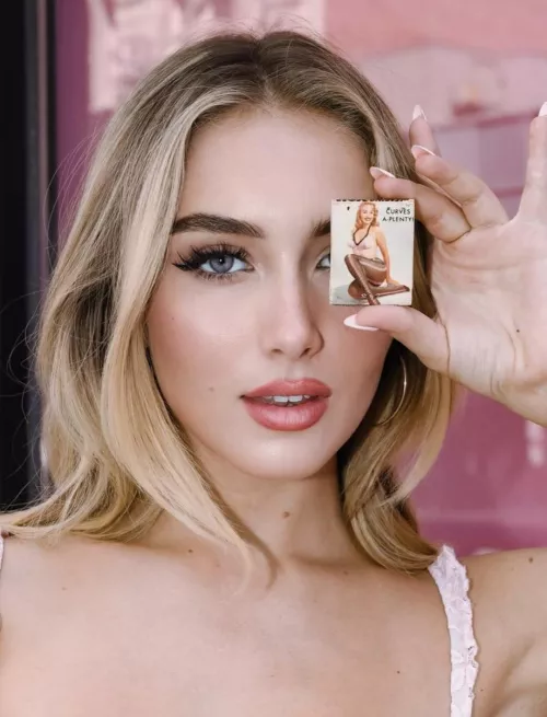 Heloise Hutthart by Ken789gh