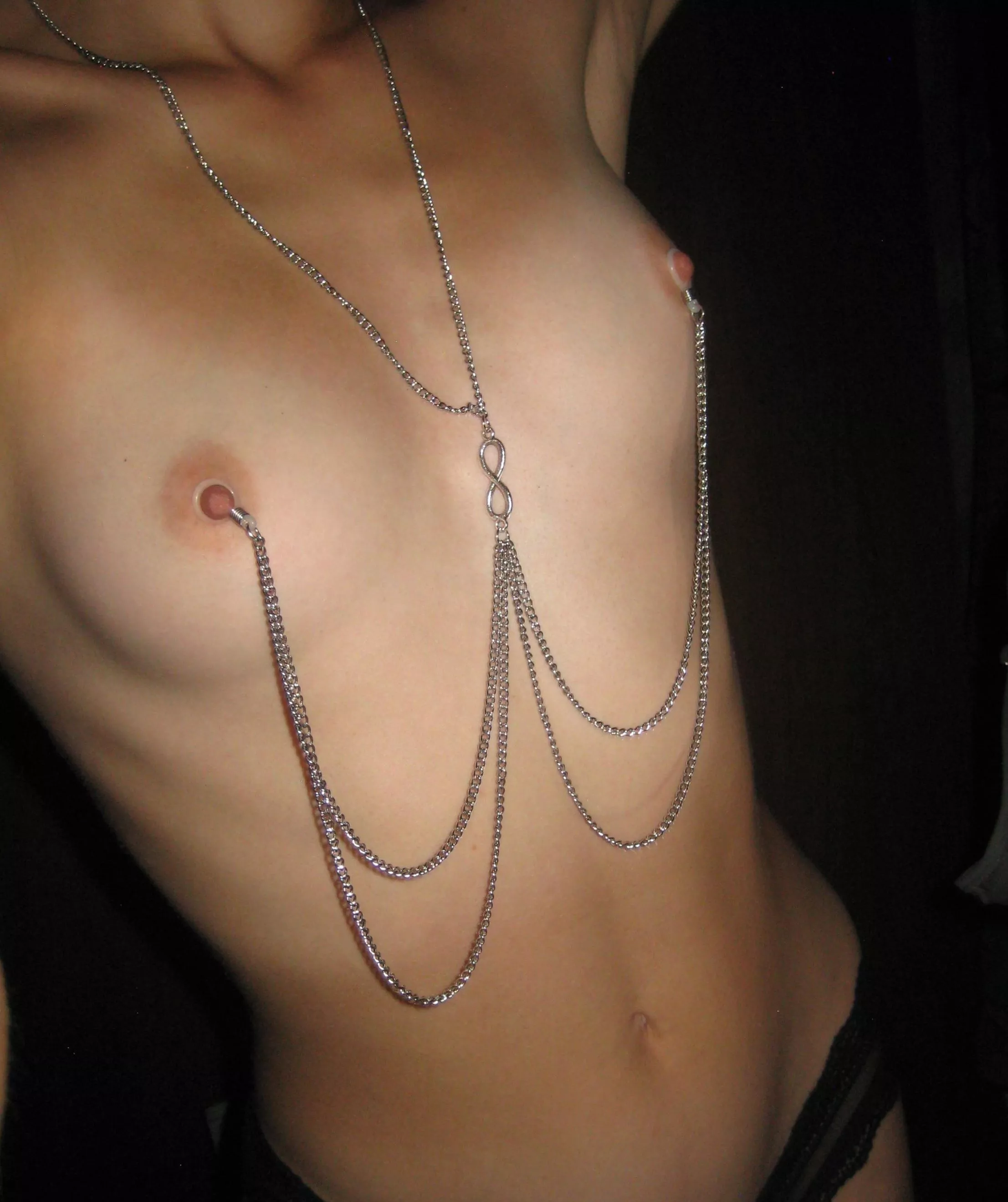 I have small breasts, but this is a nice piece of jewelry that stays on well posted by Happy_Coquette