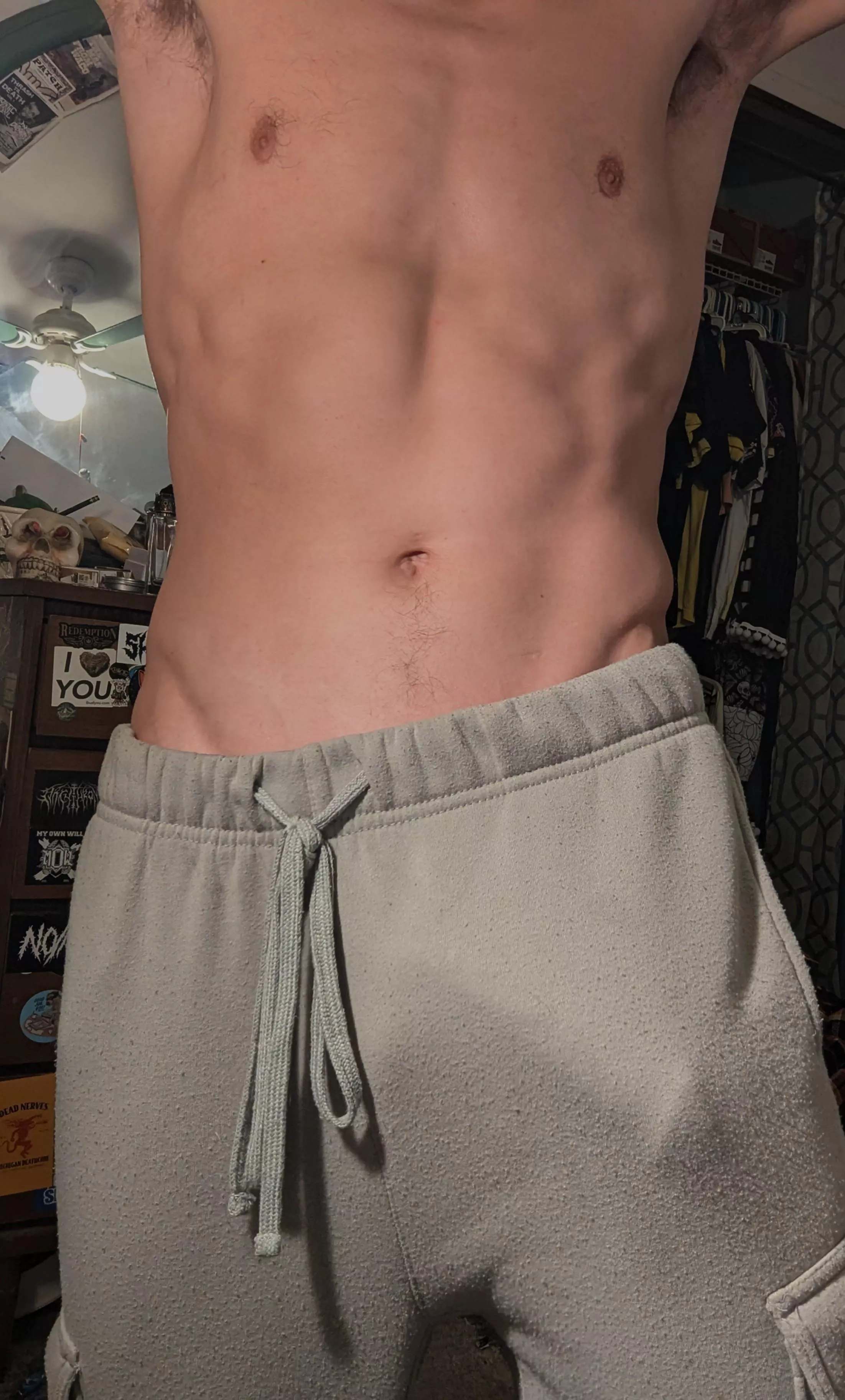 I love these sweats  posted by Sigoltteugi