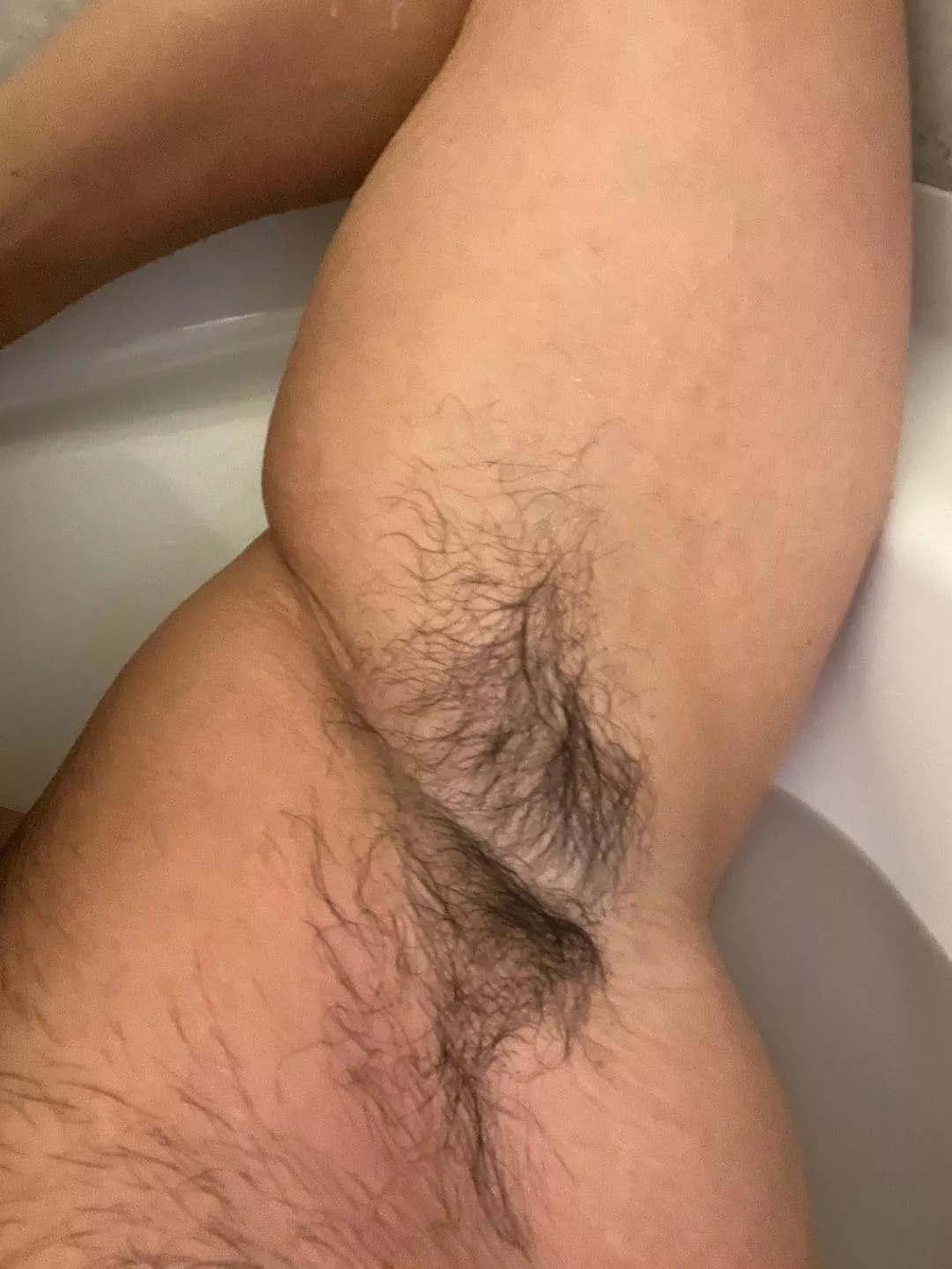 I think I’m in the right place 💪🏻 posted by guywithabush