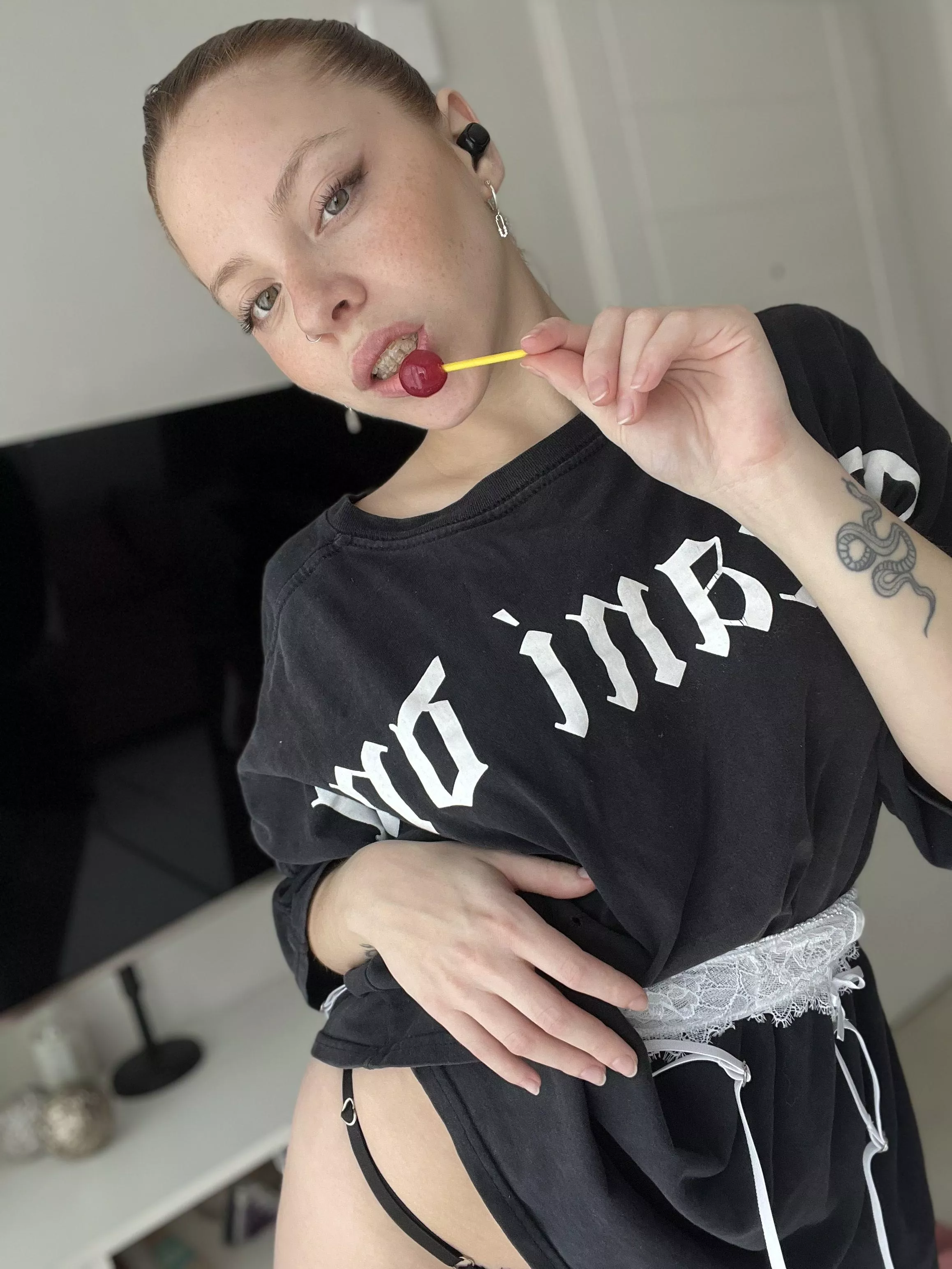 Let me suck you off like my candy posted by giligili__