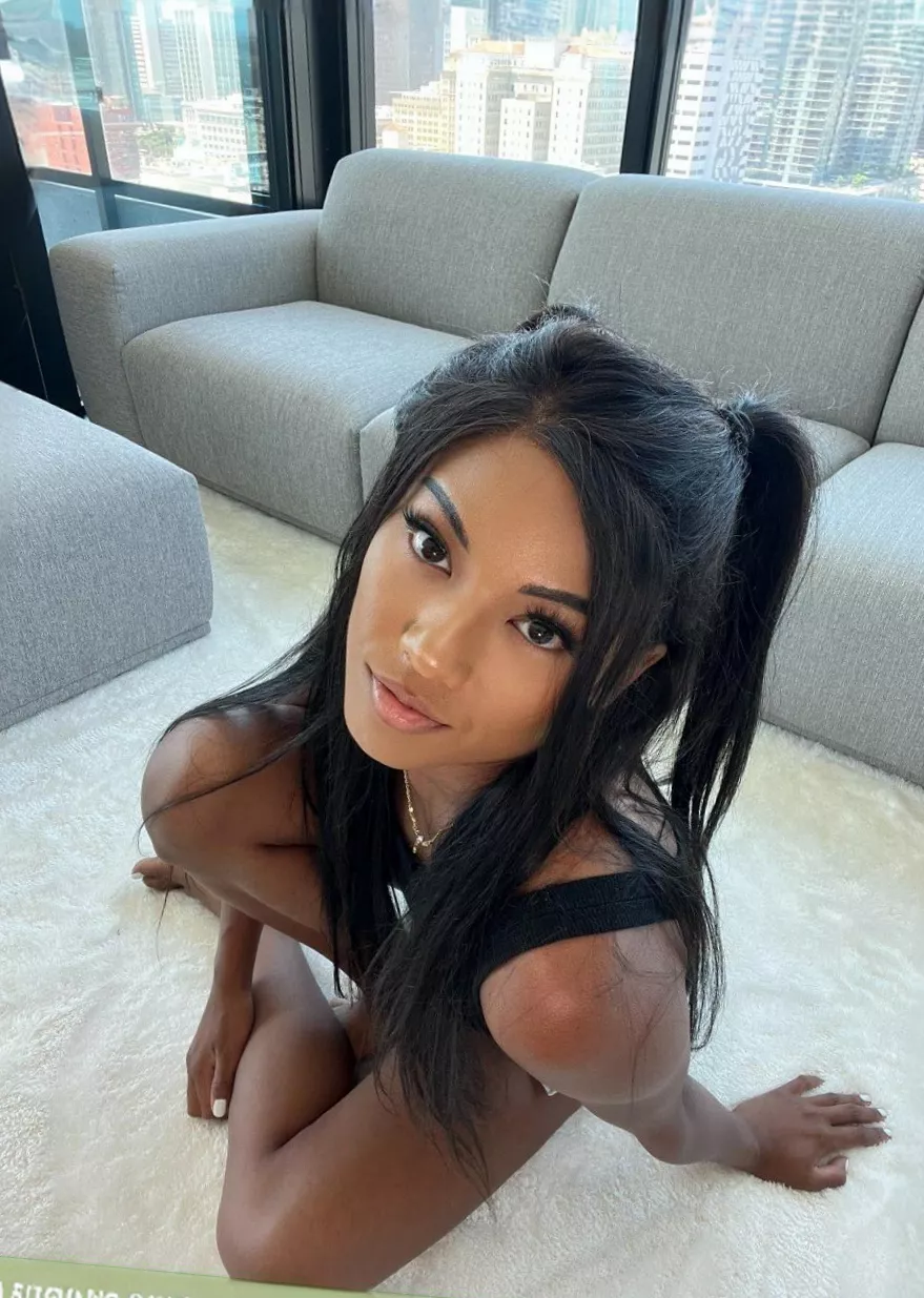 My skin is really glowing today! posted by Sophievanmeter9