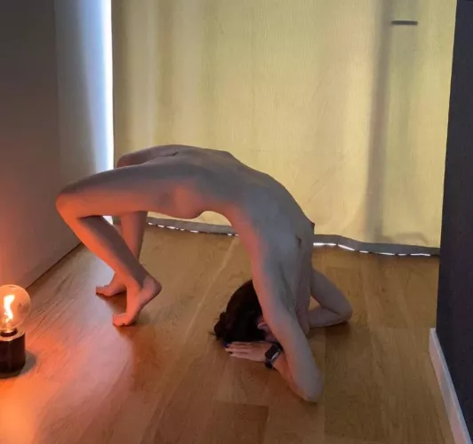 Strong, shapely legs and an amazing tummy because  by meledylove