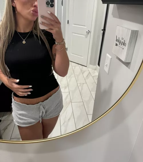 Work me out babe  by goddesschanelrosexo