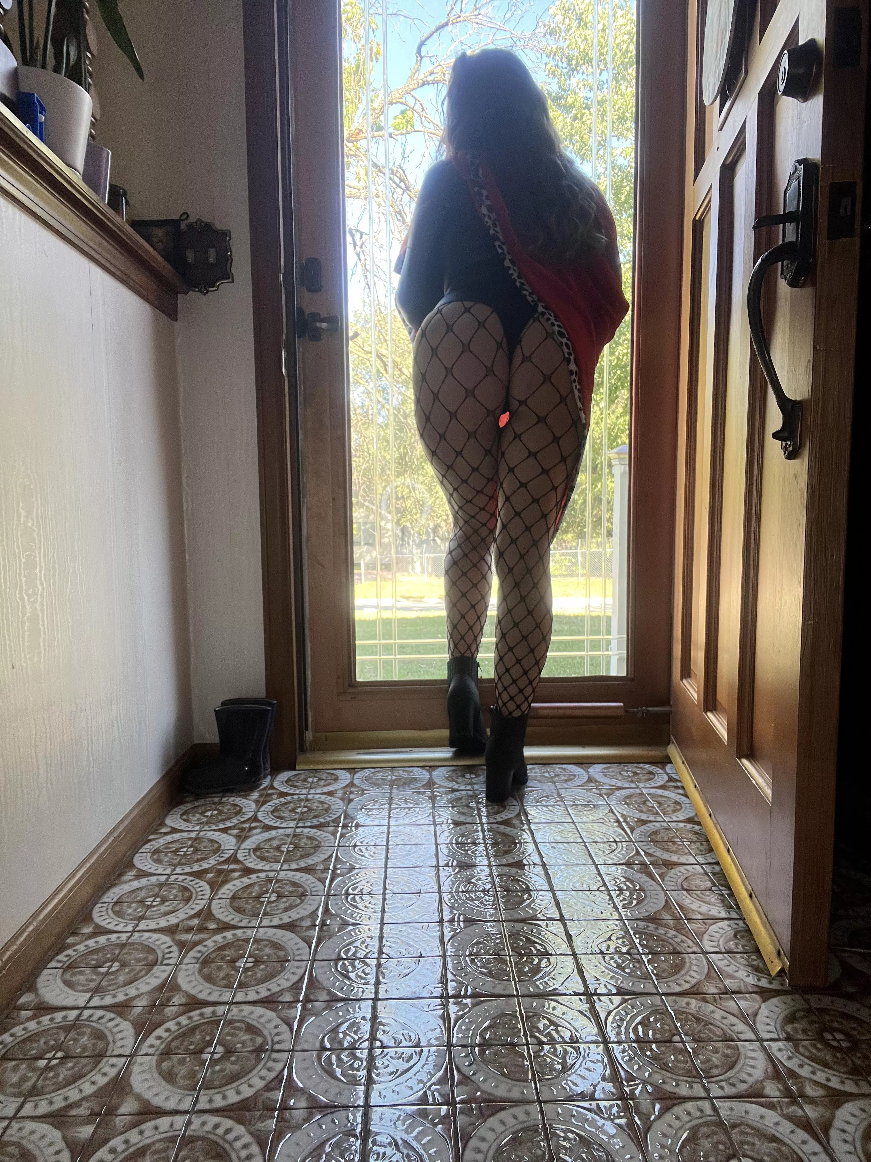 Worship my beautiful booty  posted by Sophieluvv1