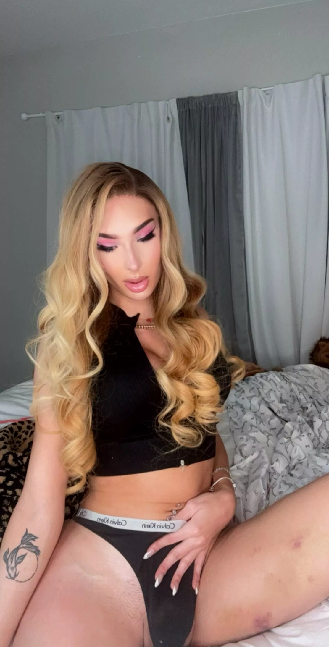 You think we'll be fucking on the first date night or what?😏 posted by Indiiibby